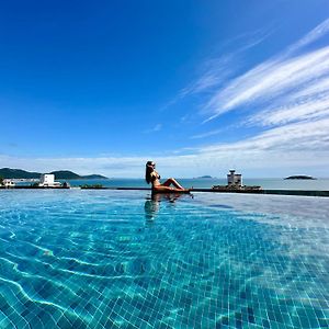 Vista Mar Ingleses - Infinity Pool